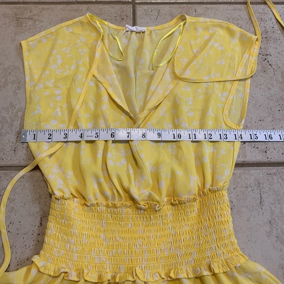 💜 Sienna Sky Yellow & White Floral Smocked Bodice Maxi Dress S Cottagecore Midi - Picture 6 of 6